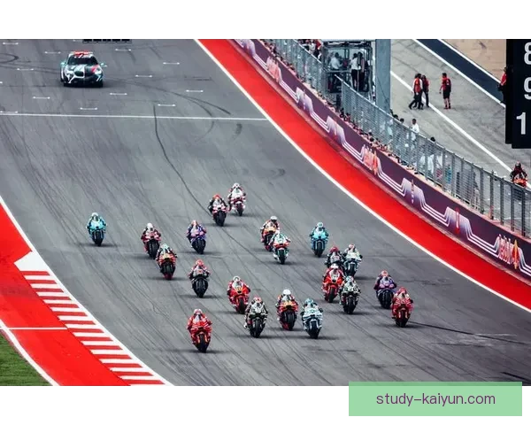 MotoGP赛场风云再起车手争冠格局迎来新变数本赛季悬念升级