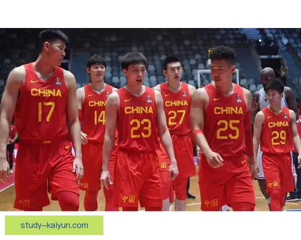 中国男篮力克世界强敌挺进亚洲杯决赛再创历史新篇章展现团队拼搏精神