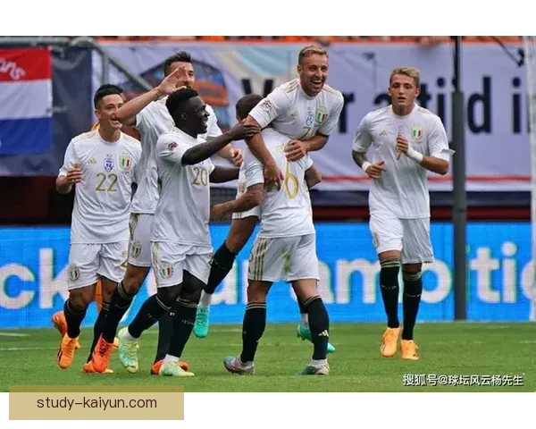 拉齐奥俱乐部百年荣耀与蓝鹰精神传承之路探索意大利足坛传奇风云篇 拉齐奥俱乐部百年荣耀与蓝鹰精神传承之路探索意大利足坛传奇风云篇