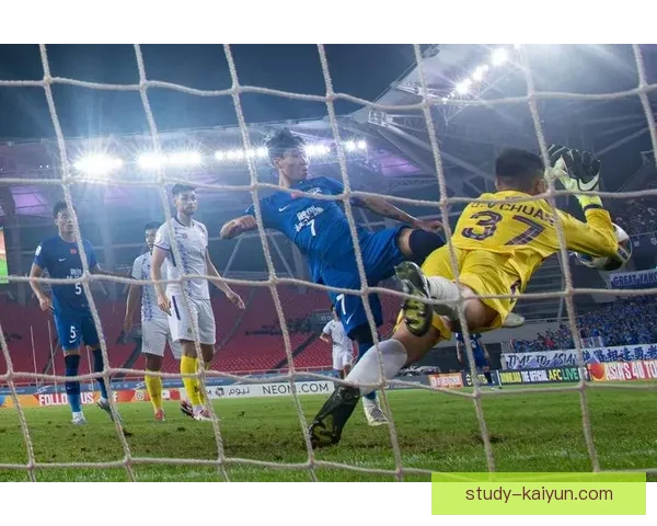 开云足球：引领全球体育潮流的奢侈品牌跨界探索与创新之路