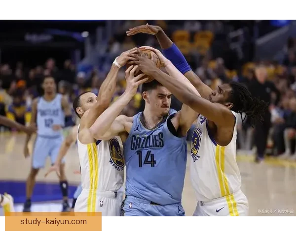 灰熊核心强势复出带队冲击西部前四席位新局面再掀连胜风暴引发联盟关注