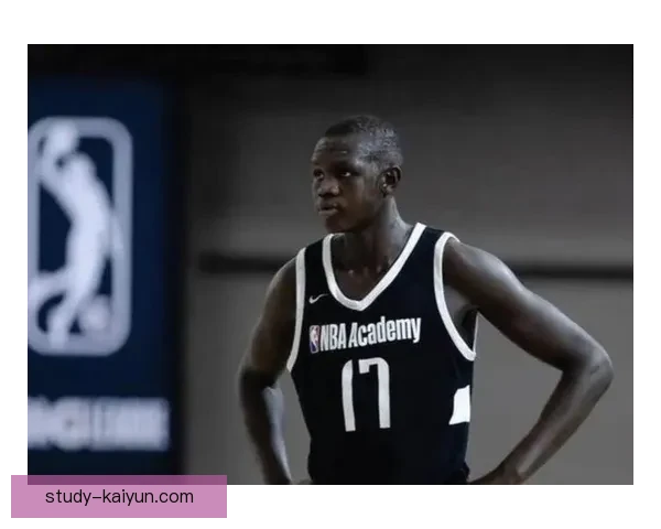 国王队新赛季备战进入关键期 热点球员状态引发关注