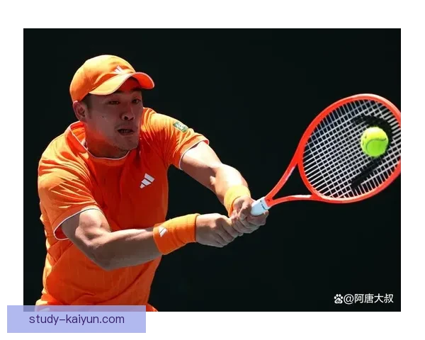 网球赛场最新动态：顶尖选手激战四大满贯引关注