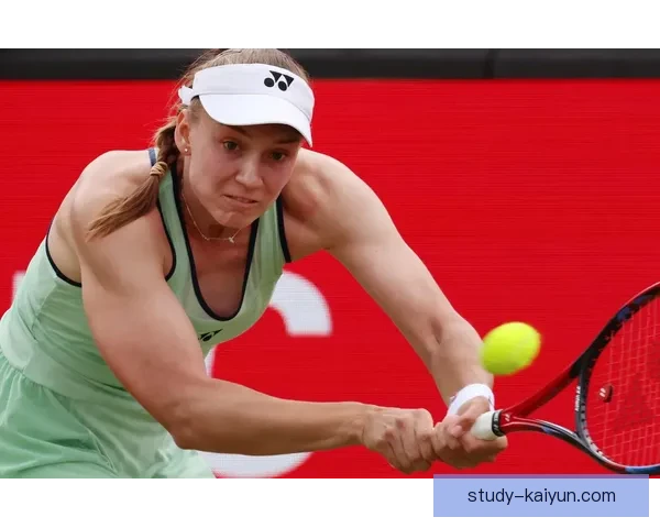 网球赛季精彩瞬间回顾顶尖选手激烈对决引关注