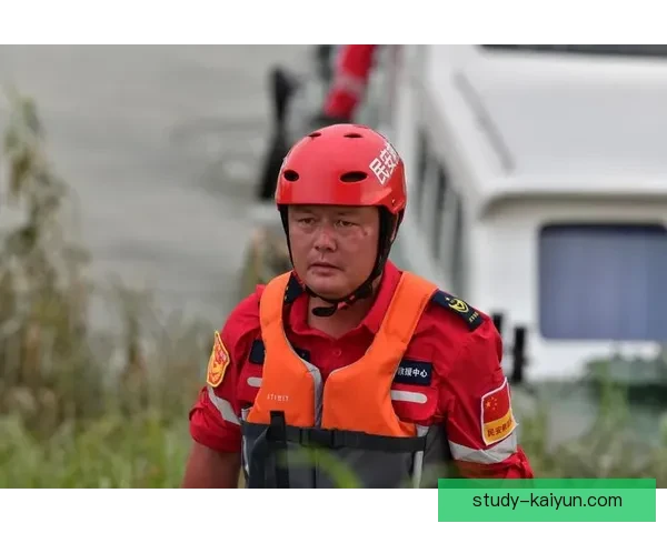 姚明宣布退役篮球生涯辉煌岁月画上圆满句号